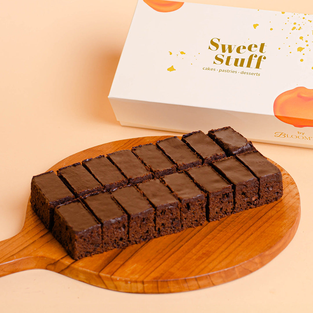 bloomthis-cake-sweet-stuff-chocolate-brownie-slab-cake-1080x1080-01.jpg Sweet Stuff Chocolate Brownie Slab Cake - Image 1